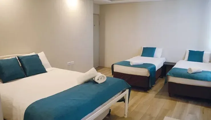 Deluxe Queen + 3 Single Room at Marco Polo Motor Inn Sydney