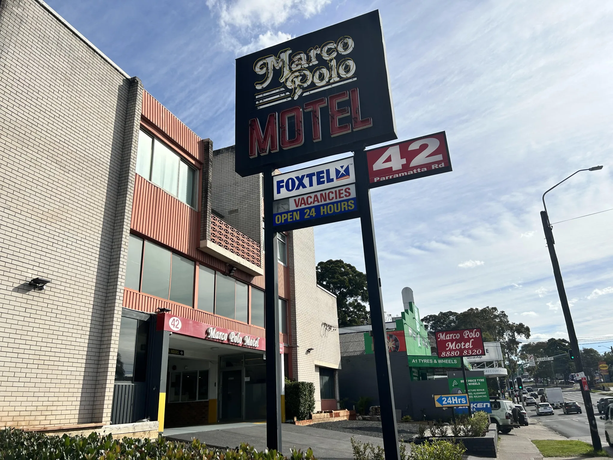 Marco-Polo-Sydney-Sunny-Building