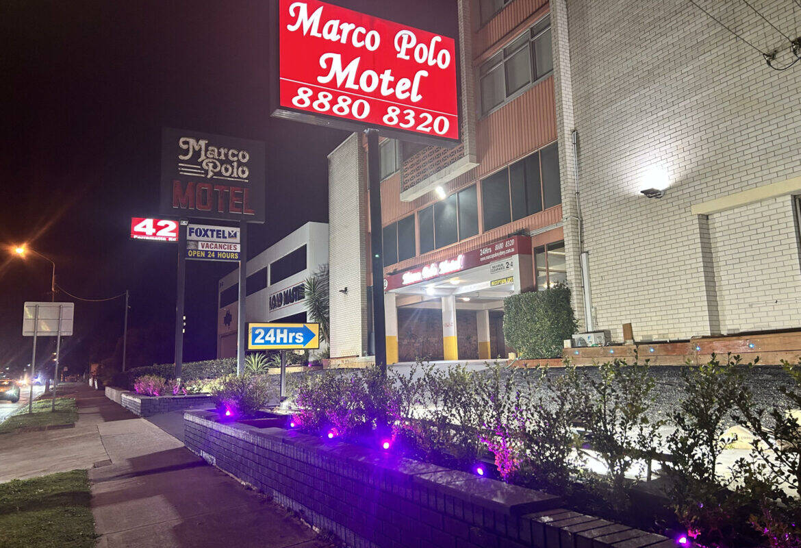 Marco-Polo-Sydney-Sunny-Building-Night