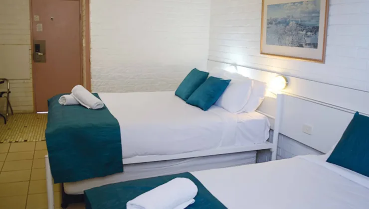 Queen + Double Room
